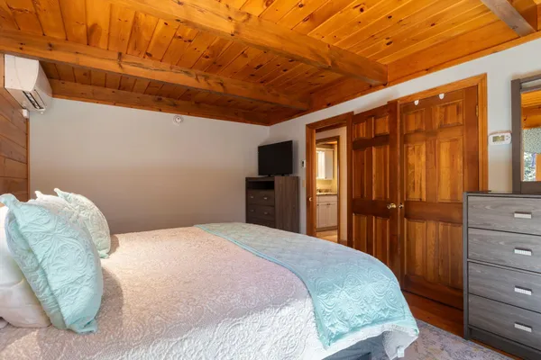 $1,350,000 | 325 Concord Lane, Wakefield, NH 03830