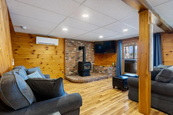 $1,350,000 | 325 Concord Lane, Wakefield, NH 03830