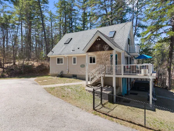$1,350,000 | 325 Concord Lane, Wakefield, NH 03830