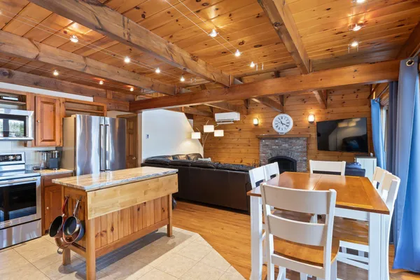 $1,350,000 | 325 Concord Lane, Wakefield, NH 03830
