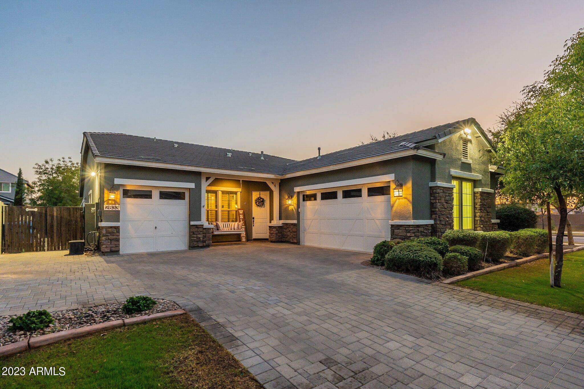 2833 East Appaloosa Road Gilbert, AZ 85296 - Photo 44 of 44 3 car garage