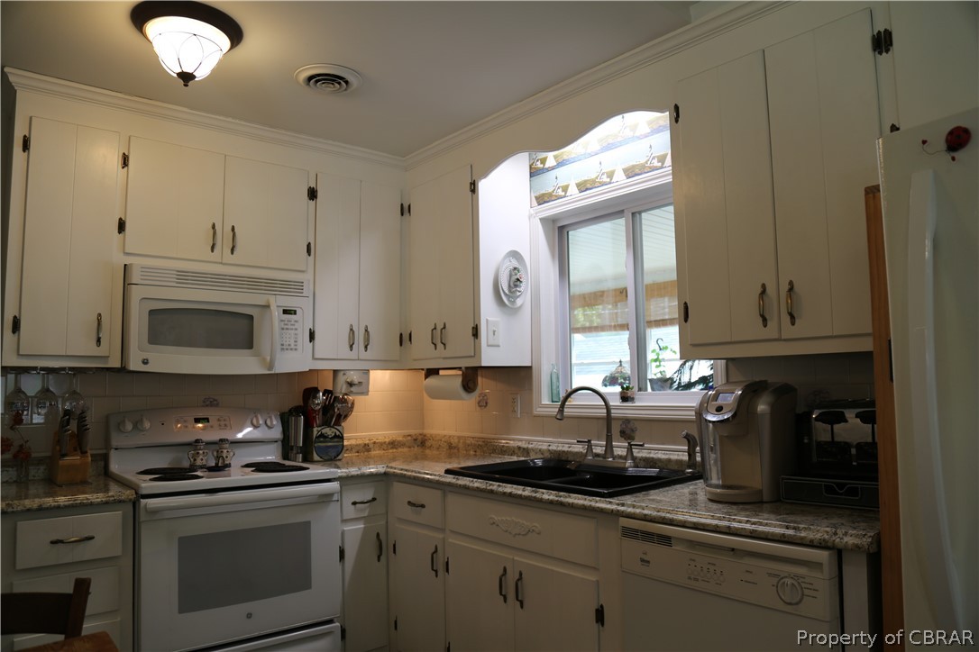 401 Sanders Landing Road North, VA 23128 - Photo 16 of 49