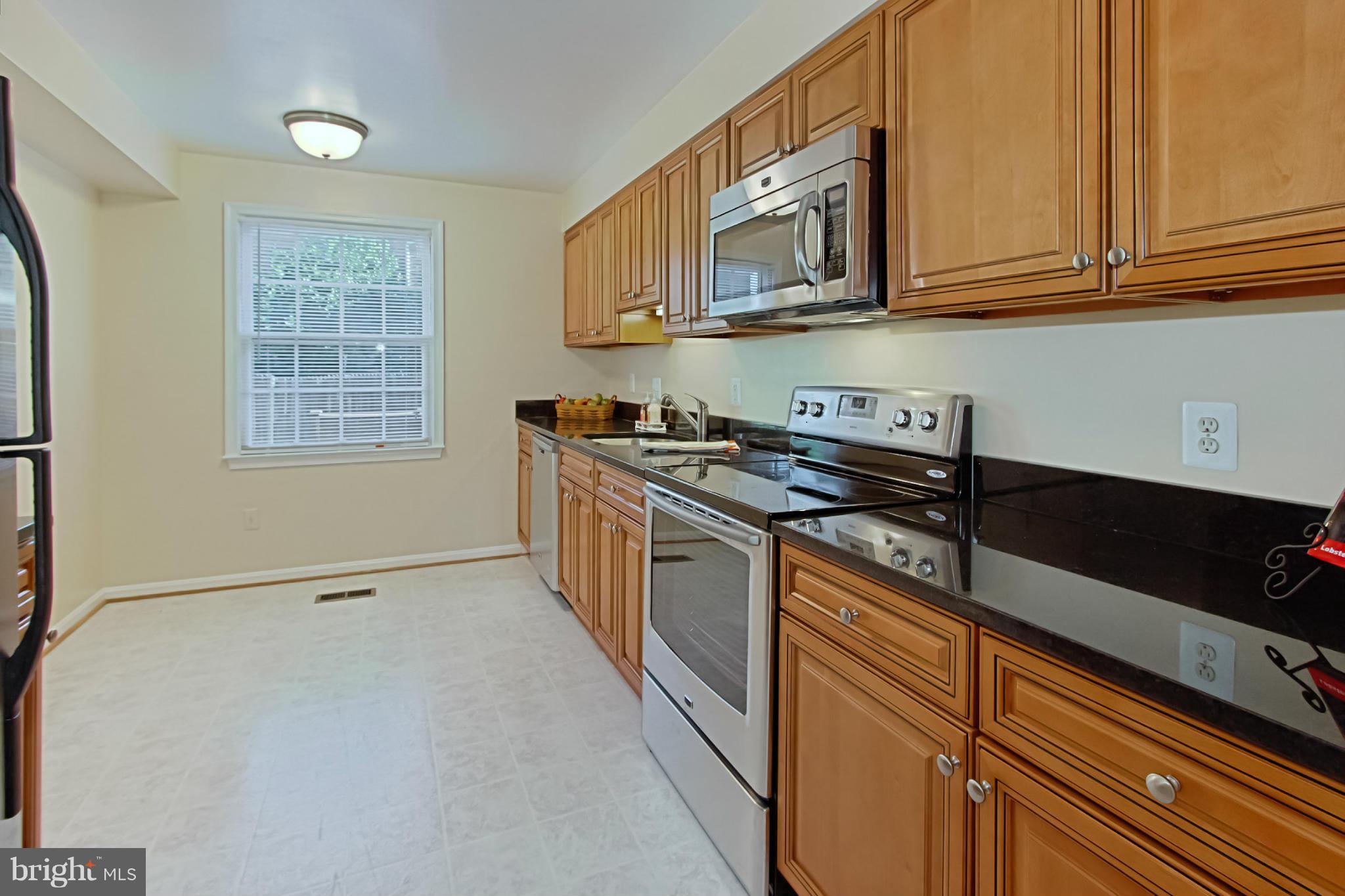 7016 Leestone Street Springfield, VA 22151 - Photo 14 of 30 Kitchen