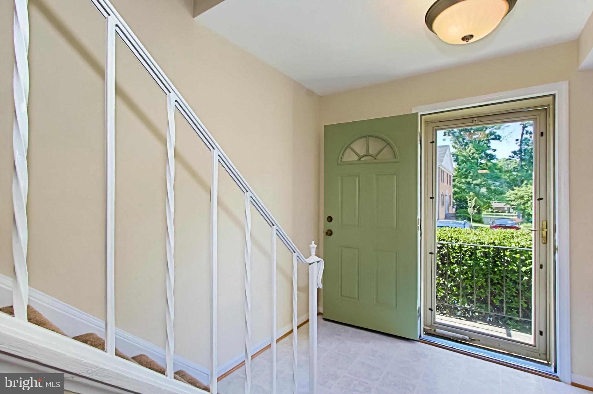 7016 Leestone Street Springfield, VA 22151 - Photo 4 of 30 Interior (General)