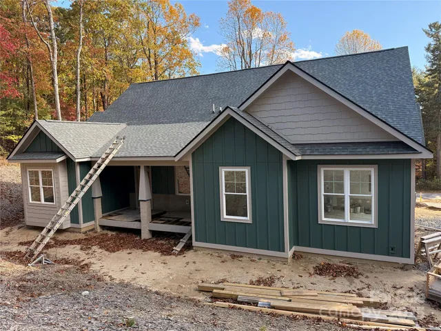 $1,299,000 | 634 Hollybrook Drive, Flat Rock, NC 28731