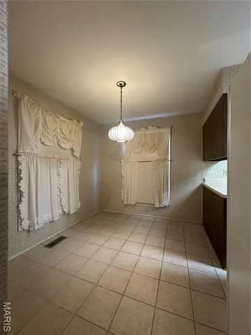 $250,000 | 4359 Blythewood Drive, Florissant, MO 63033