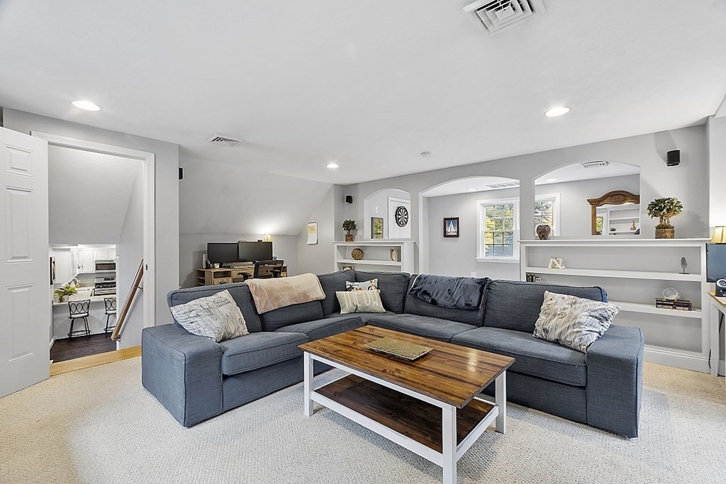 10 Foster Road Tewksbury, MA 01876 - Photo 20 of 42 Gallery Image 20