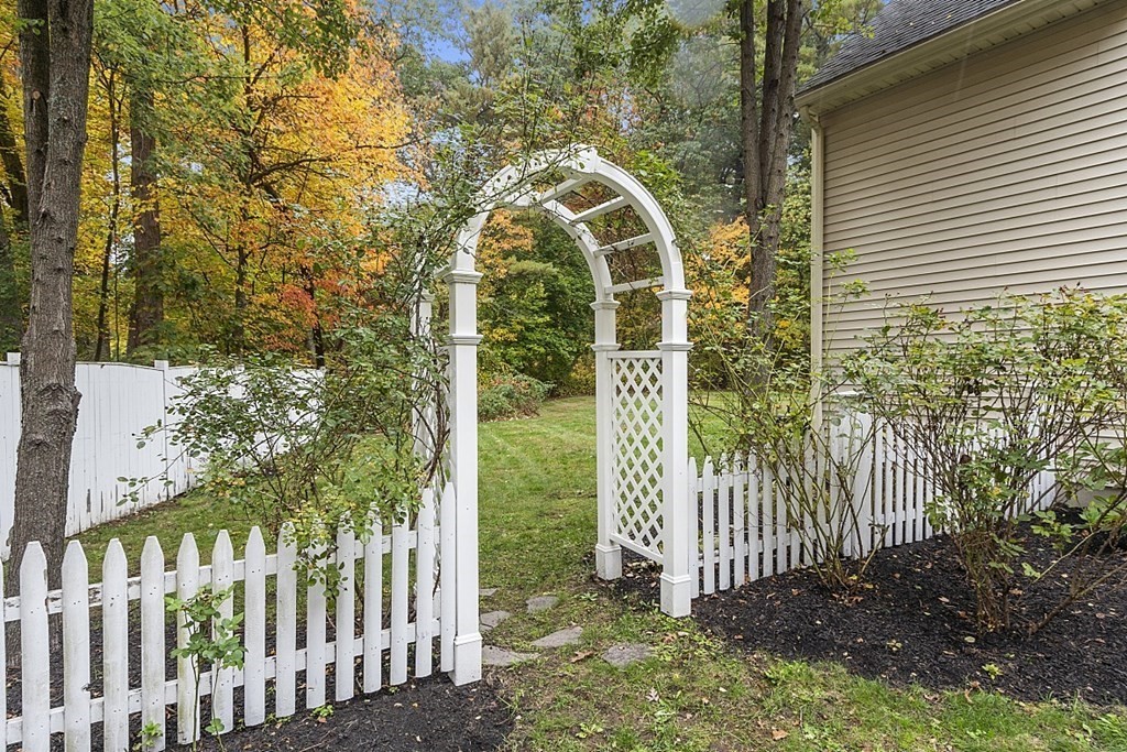 10 Foster Road Tewksbury, MA 01876 - Photo 40 of 42 Gallery Image 40