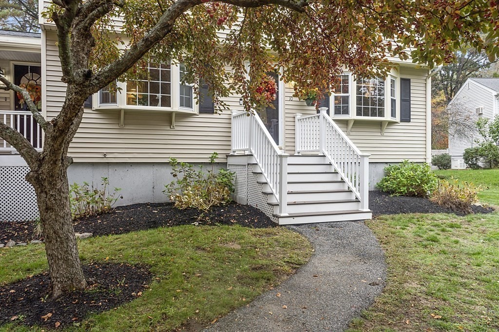 10 Foster Road Tewksbury, MA 01876 - Photo 4 of 42 Gallery Image 4