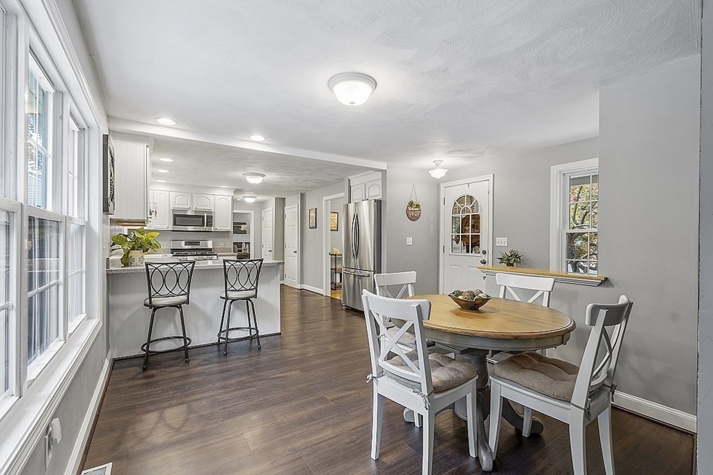 10 Foster Road Tewksbury, MA 01876 - Photo 9 of 42 Gallery Image 9