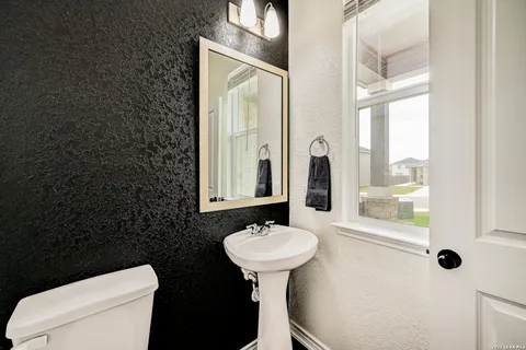 $300,000 | 2426 Indian Forest, San Antonio, TX 78244