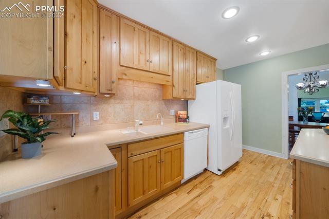 728 Paseo Road Colorado Springs, CO 80907 - Photo 10 of 34 Gallery Image 10