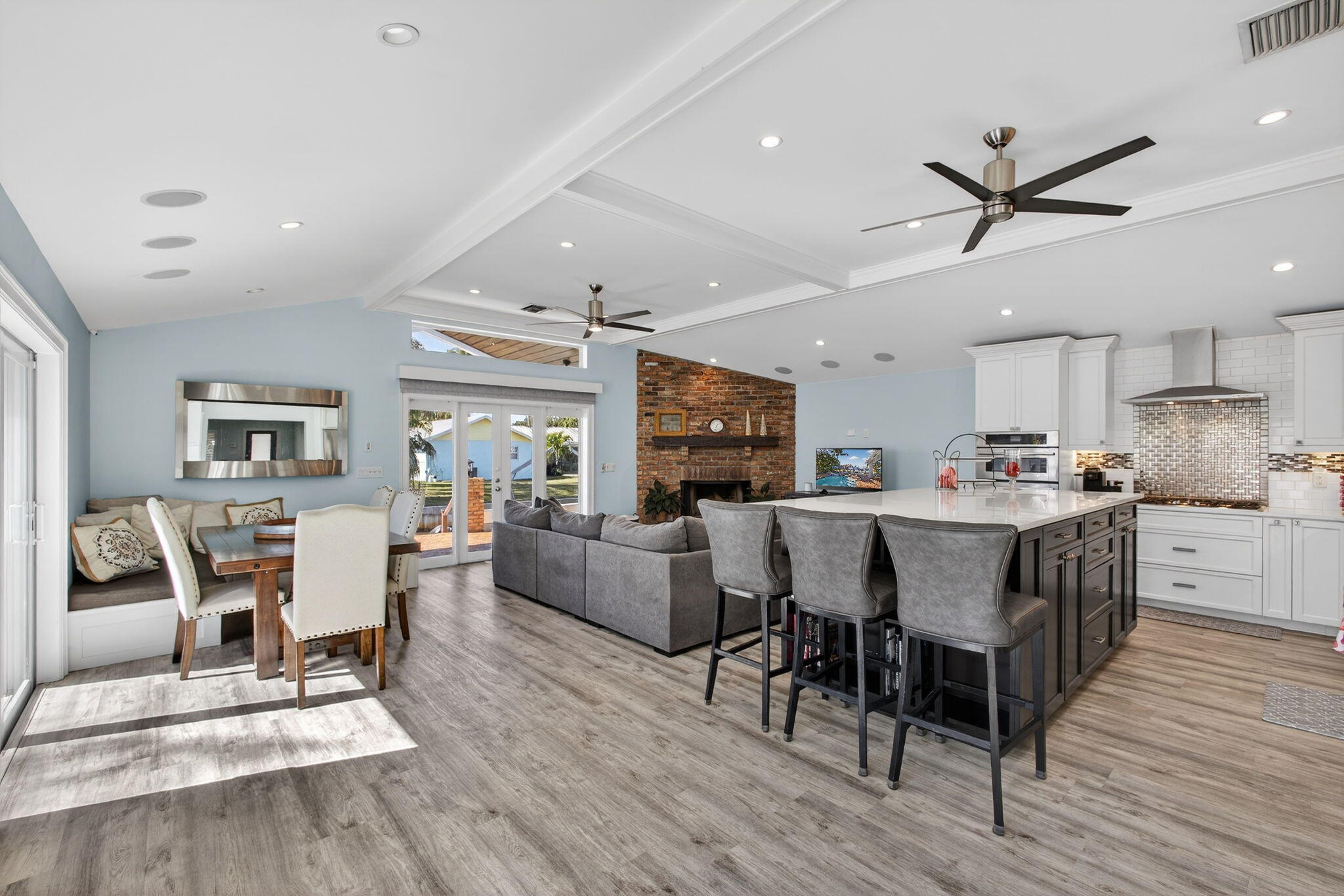 908 Penn Trail Jupiter, FL 33458 - Photo 17 of 67 Living