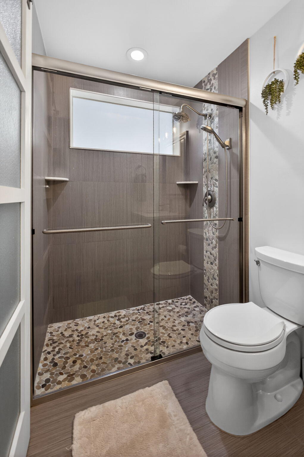 908 Penn Trail Jupiter, FL 33458 - Photo 32 of 67 Guest Bathroom