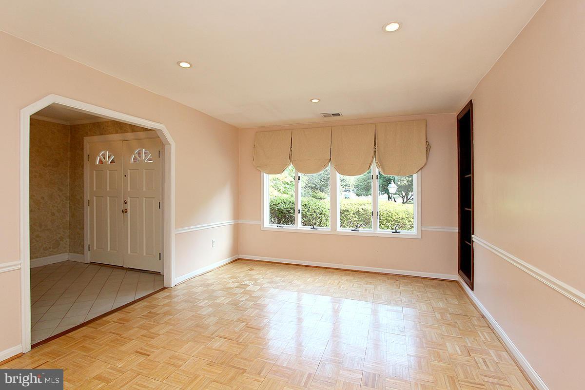 13604 Middlevale Lane Silver Spring, MD 20906 - Photo 13 of 30 Dining Room