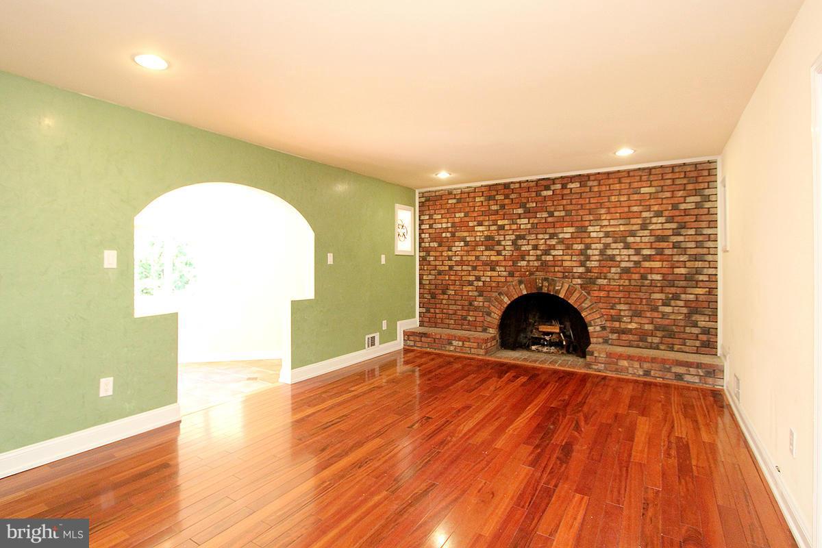 13604 Middlevale Lane Silver Spring, MD 20906 - Photo 14 of 30 Family Room