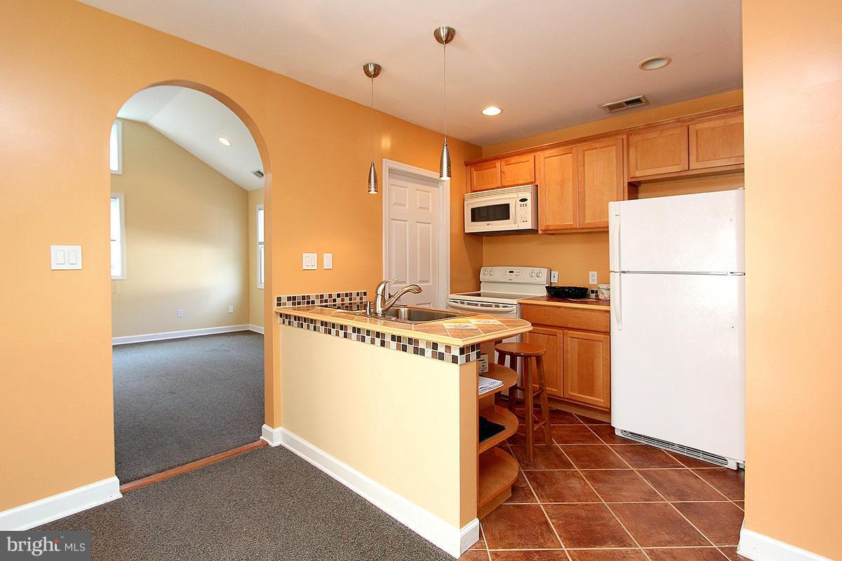 13604 Middlevale Lane Silver Spring, MD 20906 - Photo 25 of 30 Kitchen