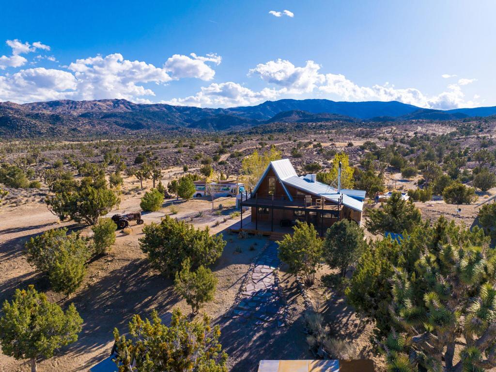 1102 Burlington Road Pioneertown, CA 92268 - Photo 3 of 68 1102 Burlington Road, Pioneertown, CA