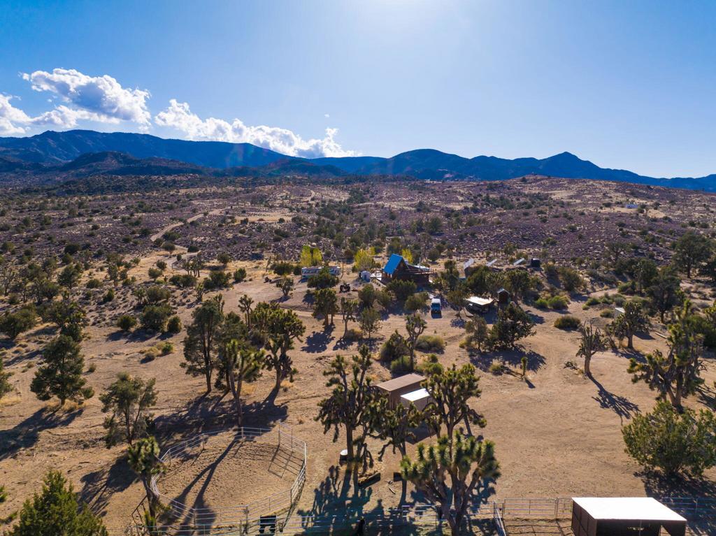 1102 Burlington Road Pioneertown, CA 92268 - Photo 60 of 68 a view of city and mountain