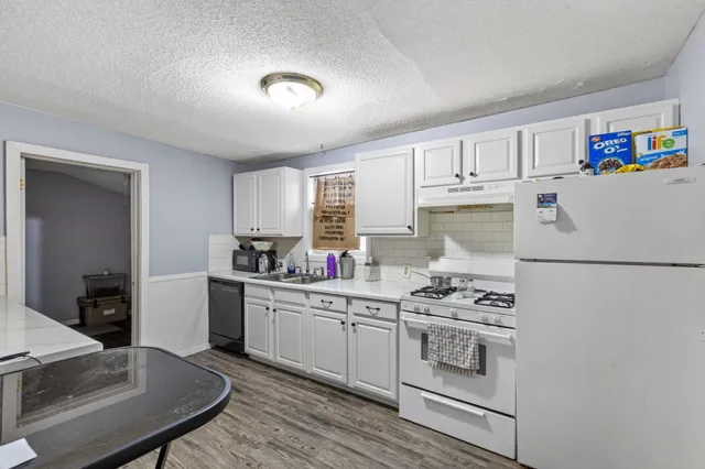 $180,000 | 125 Kenwood Avenue, Elkhart, IN 46516