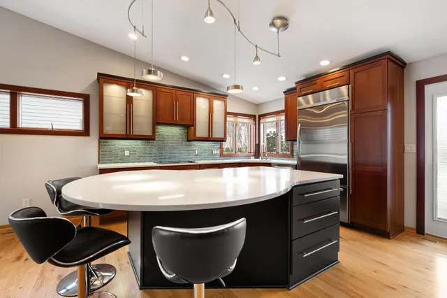 $329,900 | 400 Oakland Place Northeast, Unit 9, Austin, MN 55912