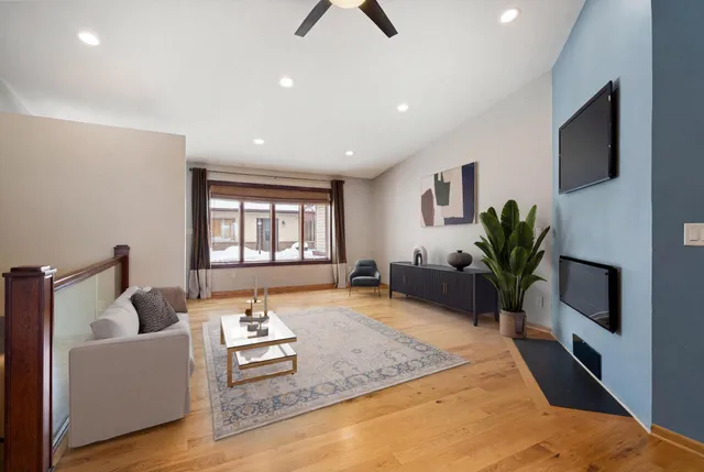 $329,900 | 400 Oakland Place Northeast, Unit 9, Austin, MN 55912