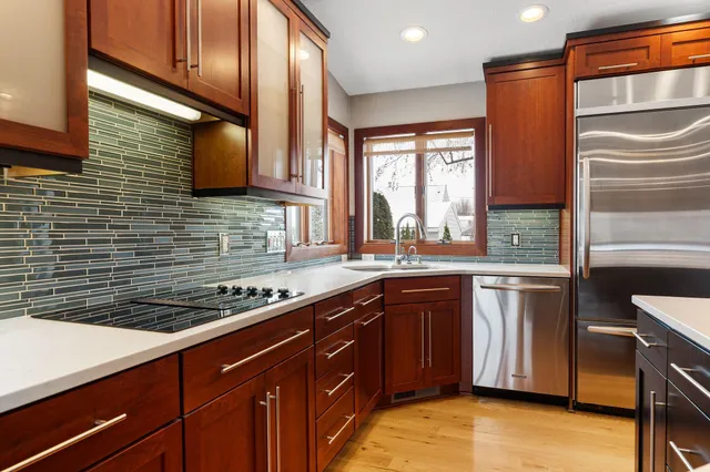 $329,900 | 400 Oakland Place Northeast, Unit 9, Austin, MN 55912