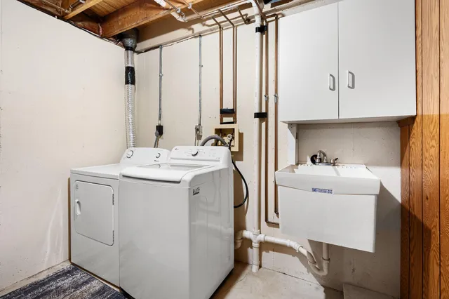 $329,900 | 400 Oakland Place Northeast, Unit 9, Austin, MN 55912