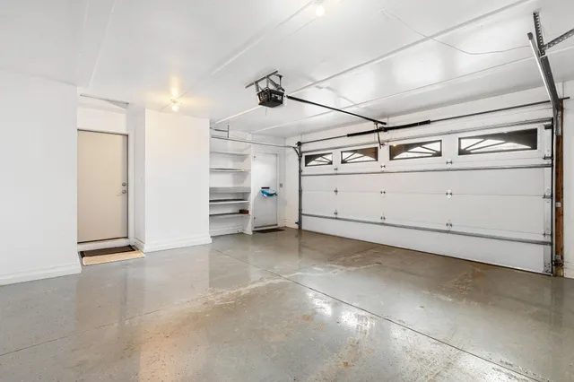 $329,900 | 400 Oakland Place Northeast, Unit 9, Austin, MN 55912