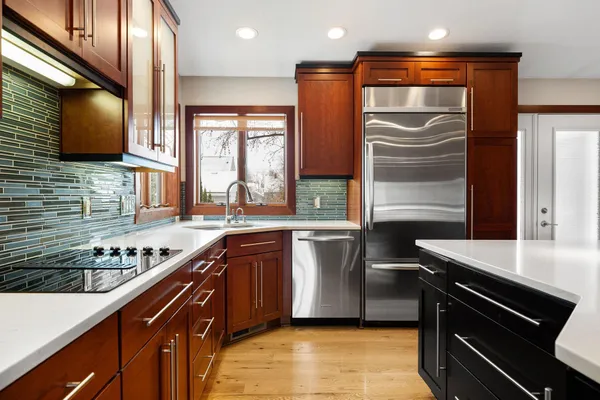 $309,900 | 400 Oakland Place Northeast, Unit 9, Austin, MN 55912