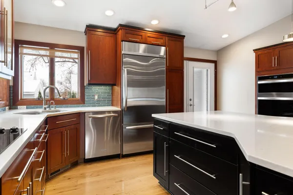 $309,900 | 400 Oakland Place Northeast, Unit 9, Austin, MN 55912