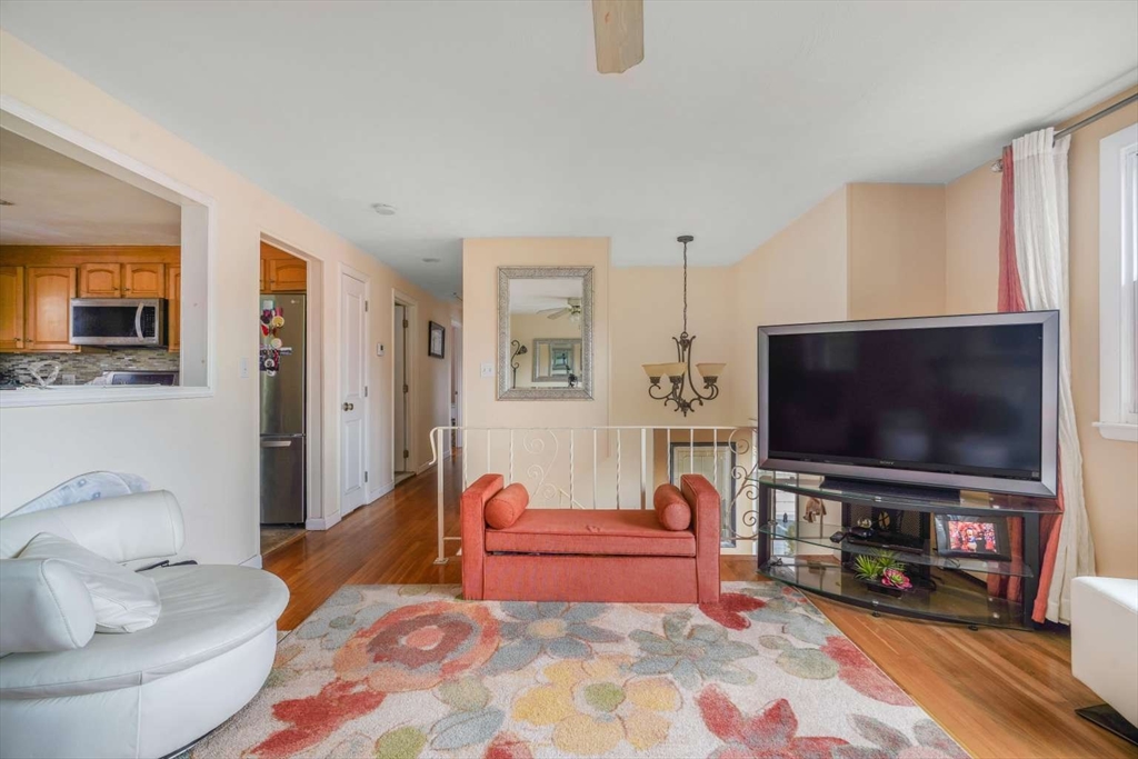 98 Ruth Ellen Road Raynham, MA 02767 - Photo 10 of 32 Gallery Image 10