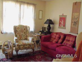 6 B Riverchase Sylva, NC 28779 - Photo 3 of 12 a living room with furniture and a window