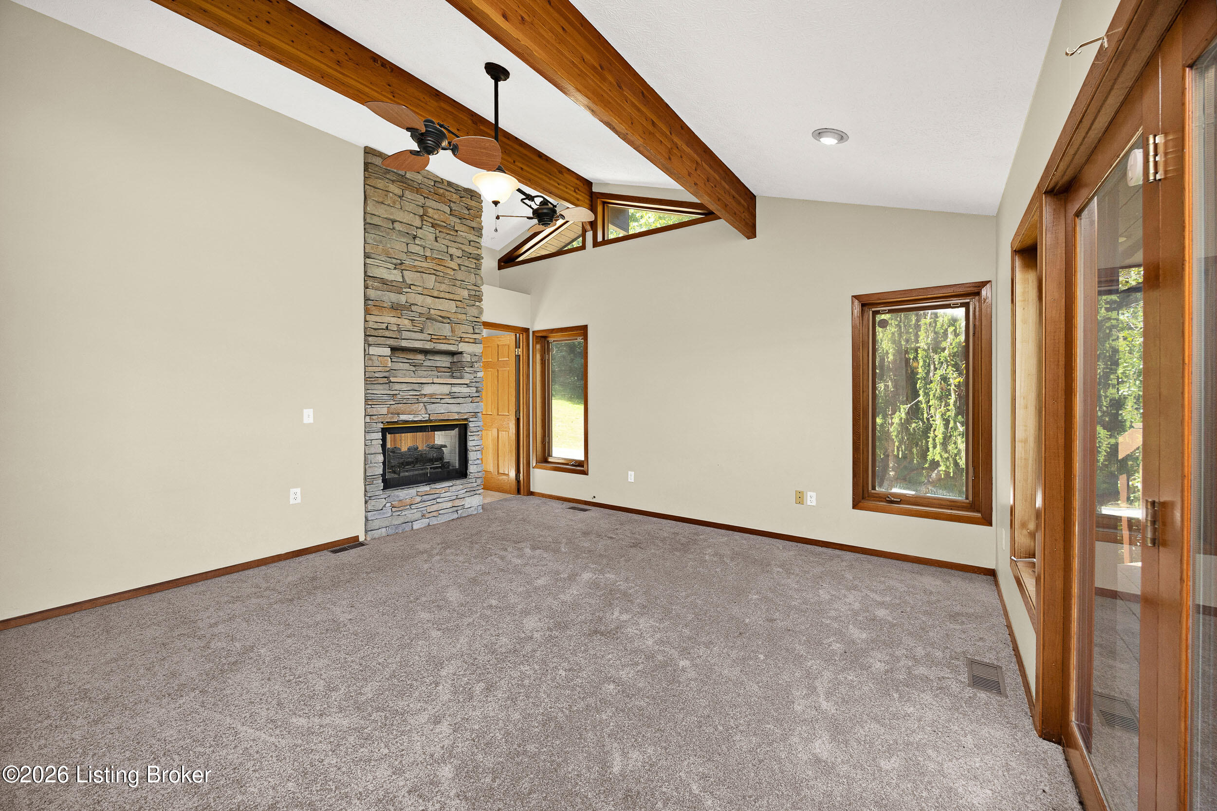 8469 Rineyville-Big Springs Road Rineyville, KY 40162 - Photo 21 of 56 Upstairs primary suite