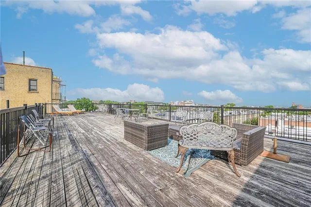 $799,999 | 145 Prospect Park West, Unit 4D | Park Slope