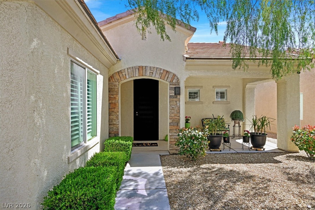 2228 Waterton Rivers Drive Henderson, NV 89044 - Photo 3 of 57 Great place to relax and unwind!