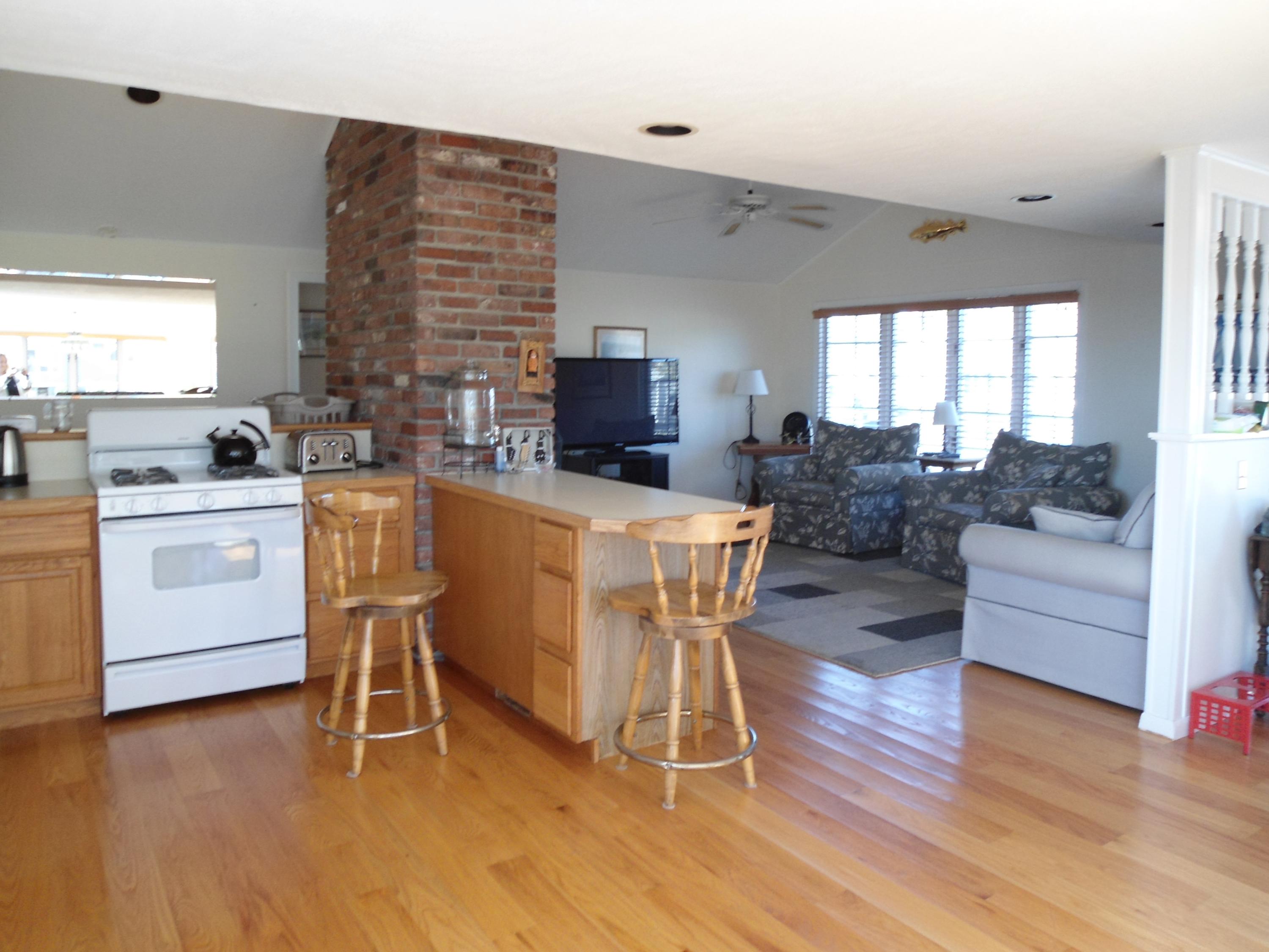 45 Surfside Road West Dennis, MA 02670 - Photo 11 of 19 sliv