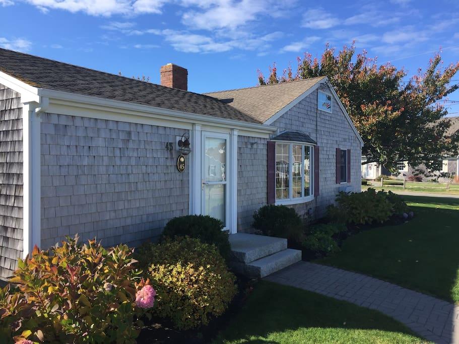 45 Surfside Road West Dennis, MA 02670 - Photo 3 of 19 bbf52495-5c71-4886-9aba-af825eaa1dd7