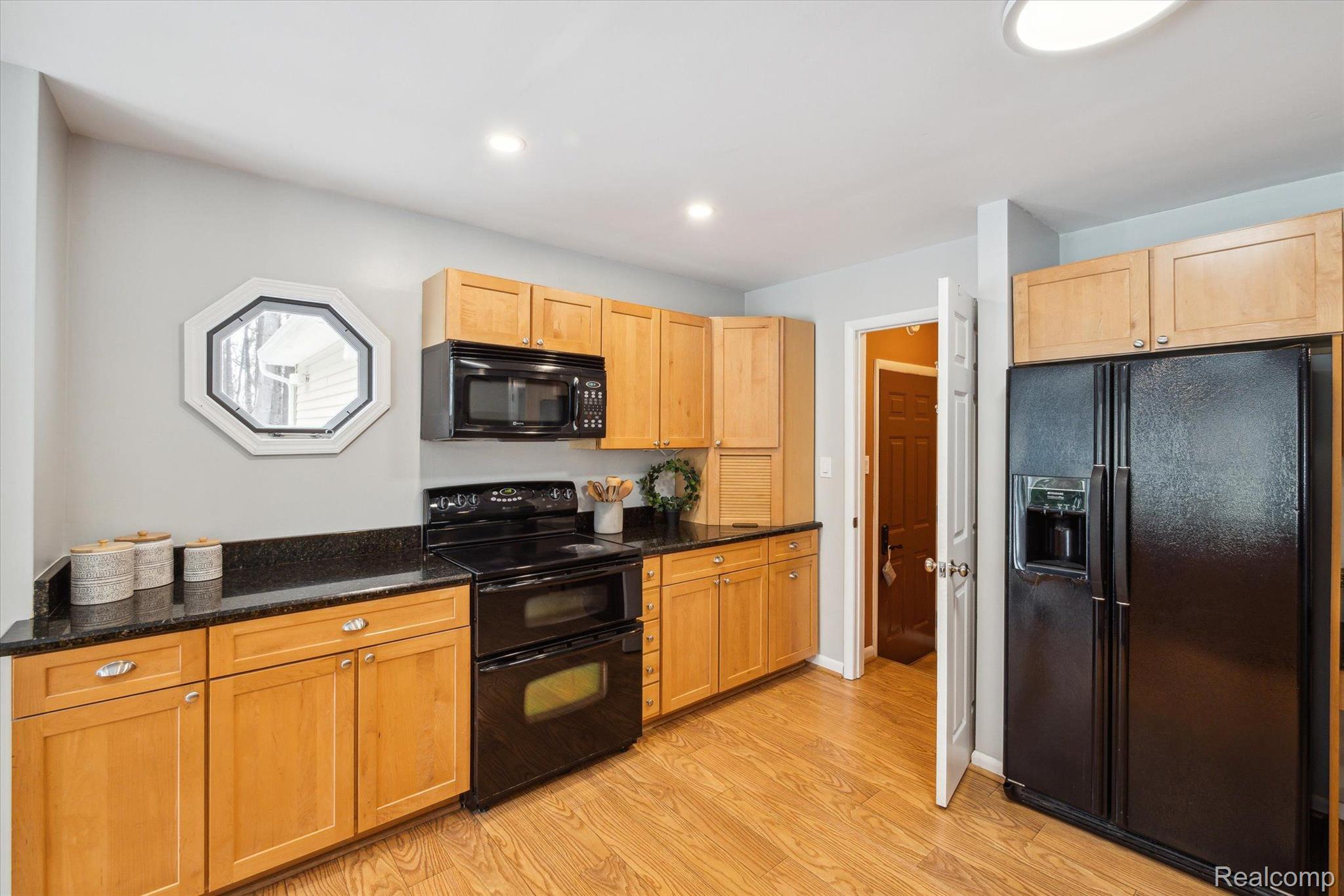 3258 Sexton Road Howell, MI 48843 - Photo 7 of 77 Gallery Image 7