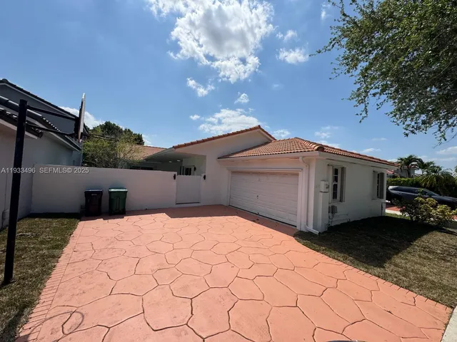 $4,300 | 8754 Northwest 149th Terrace, Miami Lakes, FL 33018