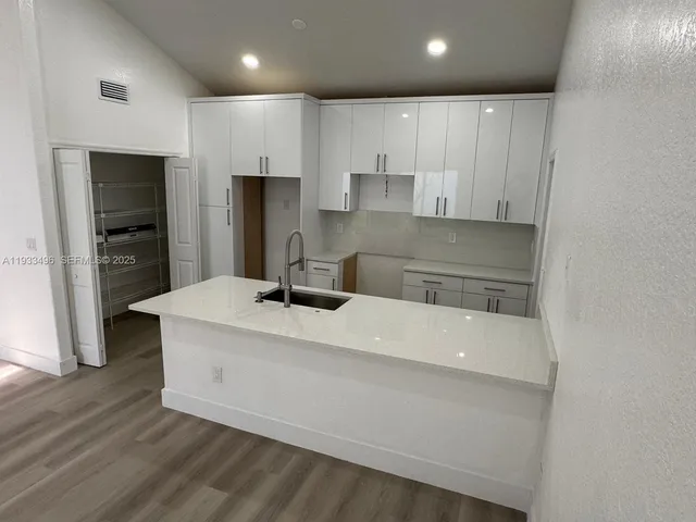 $4,300 | 8754 Northwest 149th Terrace, Miami Lakes, FL 33018