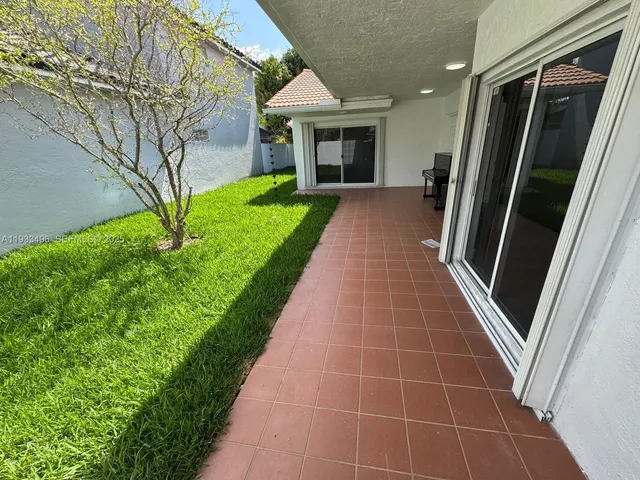 $4,300 | 8754 Northwest 149th Terrace, Miami Lakes, FL 33018