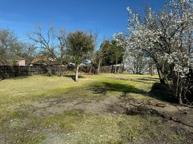 a view of a golf course