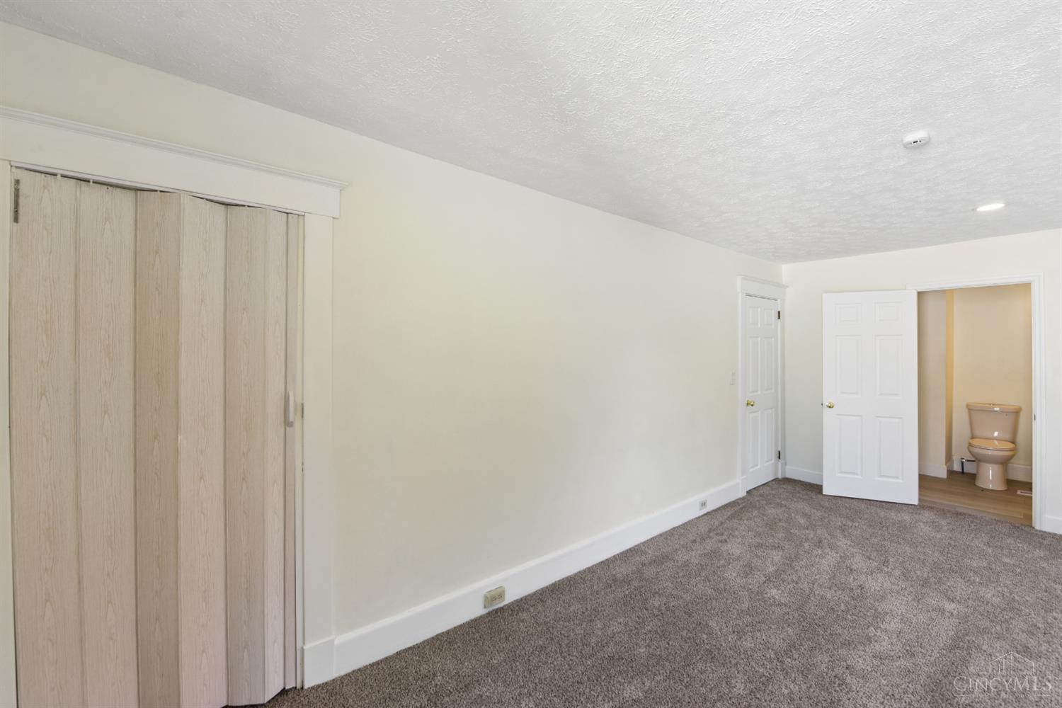 1524 Adams Road Cincinnati, OH 45231 - Photo 30 of 63
