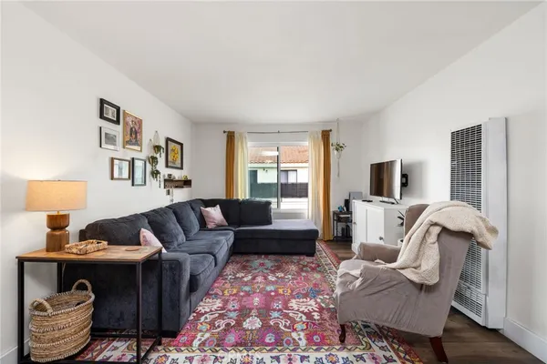 $380,000 | 21913 Belshire Avenue, Unit 12, Hawaiian Gardens, CA 90716