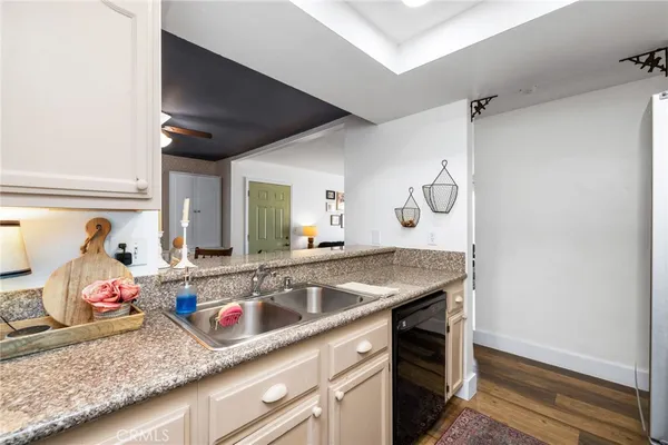 $380,000 | 21913 Belshire Avenue, Unit 12, Hawaiian Gardens, CA 90716
