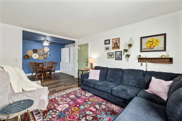 $380,000 | 21913 Belshire Avenue, Unit 12, Hawaiian Gardens, CA 90716