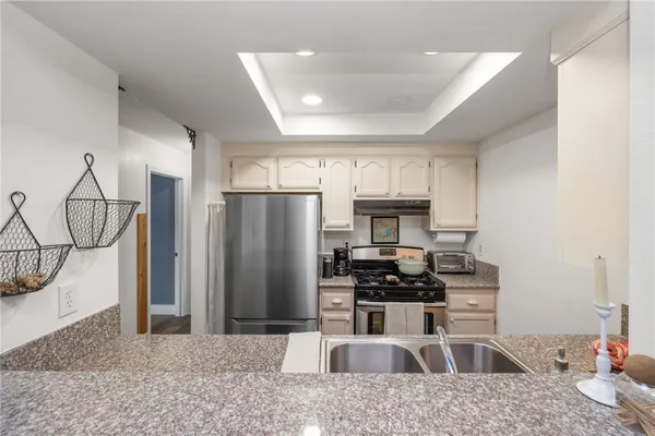 $380,000 | 21913 Belshire Avenue, Unit 12, Hawaiian Gardens, CA 90716