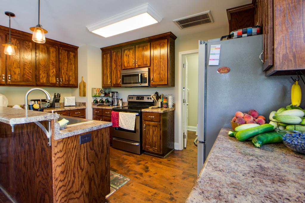 1307 Iron Bridge Road Columbia, TN 38401 - Photo 11 of 25 Gallery Image 11