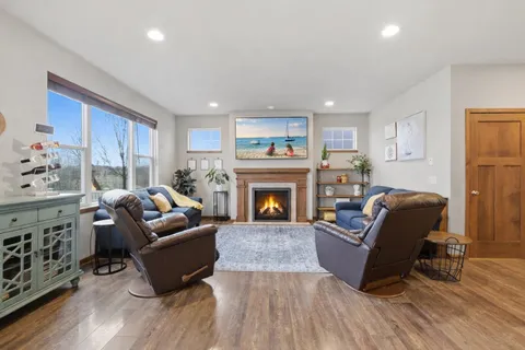 $555,000 | 601 White Tail Drive, Sun Prairie, WI 53590